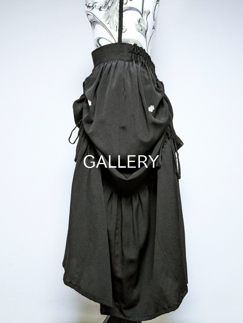 画像13: 【五三桐紋】黒紋付シャンデリアロングスカート (13)