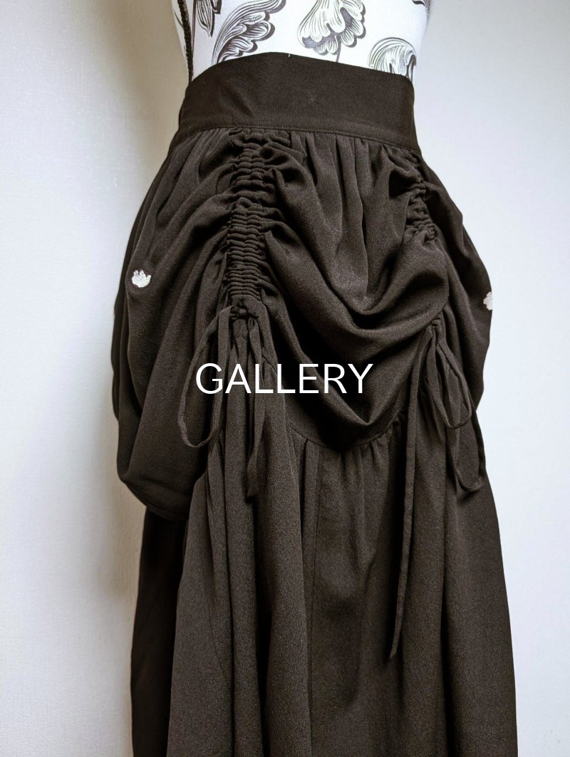 画像11: 【五三桐紋】黒紋付シャンデリアロングスカート (11)