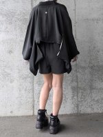 画像6: 【刺繍鴛鴦×丸に違い鷹の羽紋】黒留袖ショートパンツセットアップ＆オーバースカート (6)