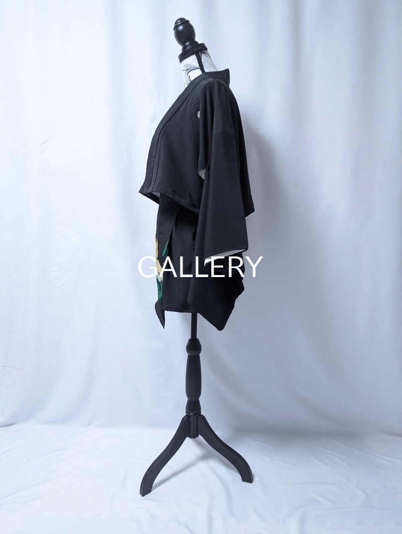 画像15: 【刺繍鴛鴦×丸に違い鷹の羽紋】黒留袖ショートパンツセットアップ＆オーバースカート (15)