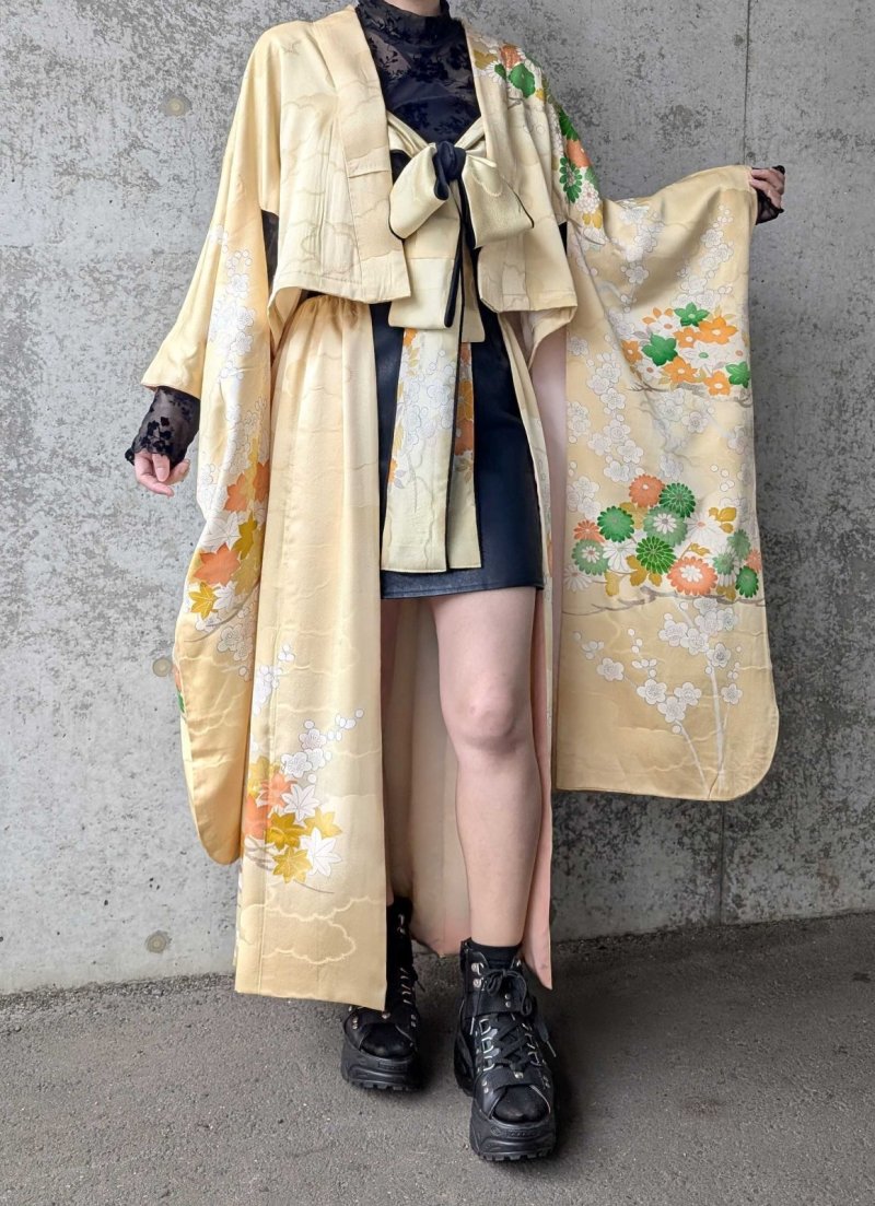 画像2: 【淡黄地紋×金駒菊×四季草花】振袖オーバースカート&リボンジャケット (2)