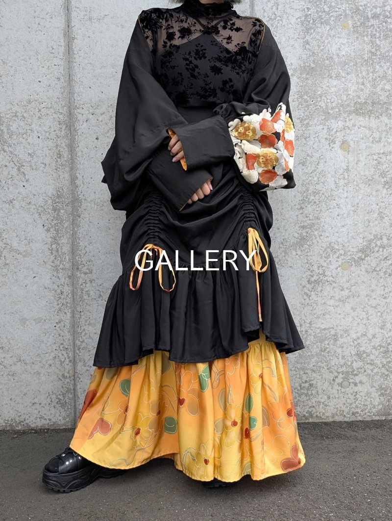 画像1: 【黒留袖-梅重-×小紋-山吹-】マーガレット＆シャンデリアフリルスカート (1)