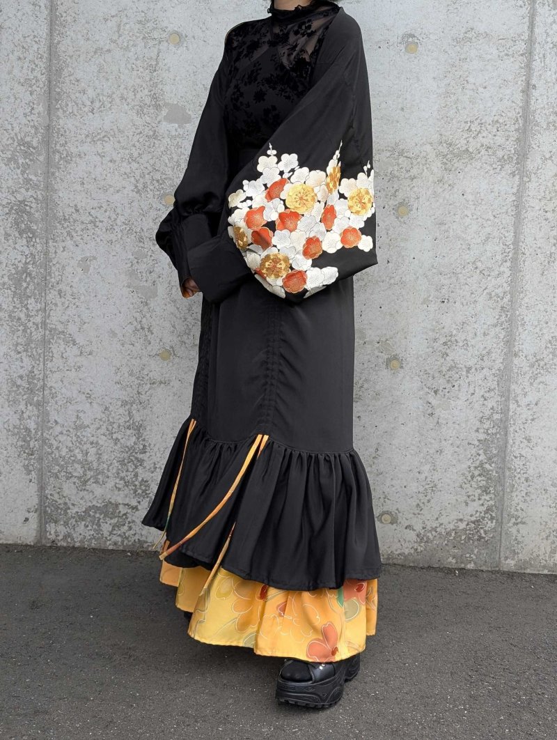 画像11: 【黒留袖-梅重-×小紋-山吹-】マーガレット＆シャンデリアフリルスカート (11)