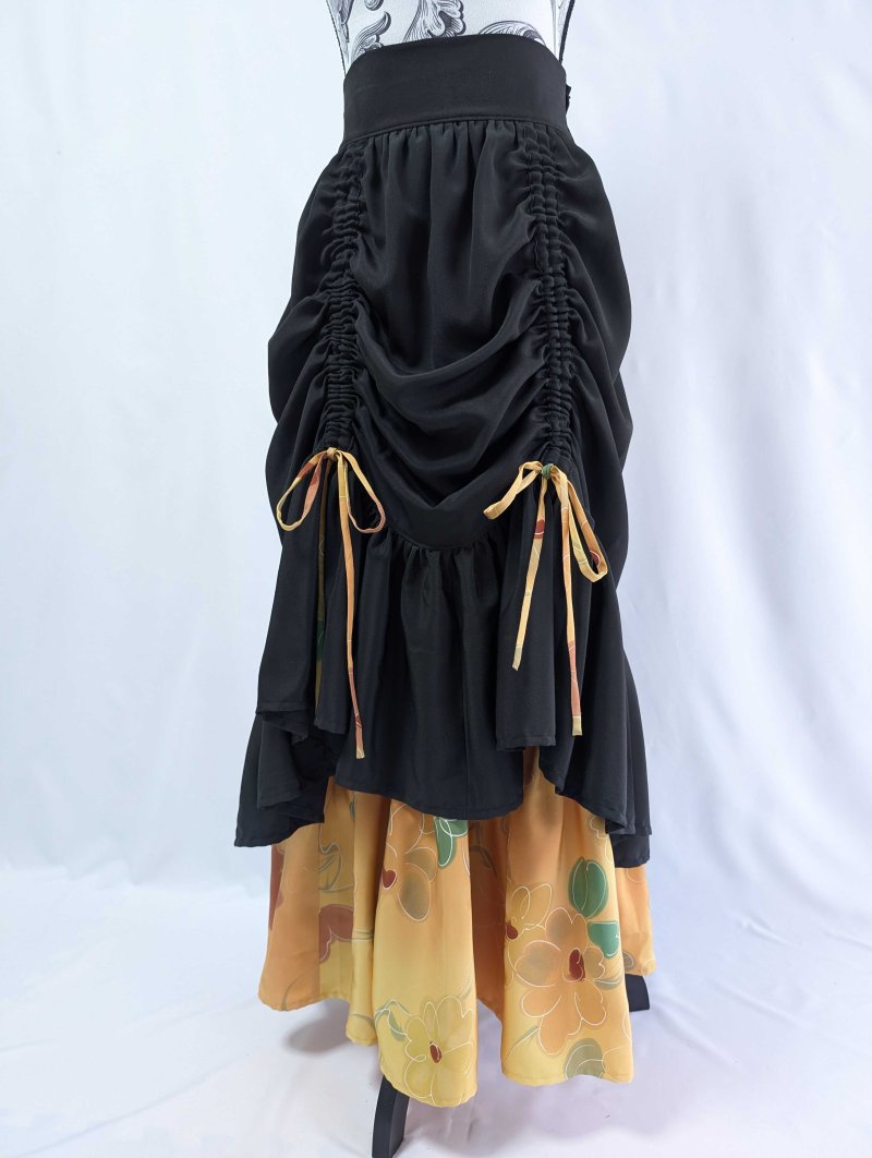 画像35: 【黒留袖-梅重-×小紋-山吹-】マーガレット＆シャンデリアフリルスカート (35)