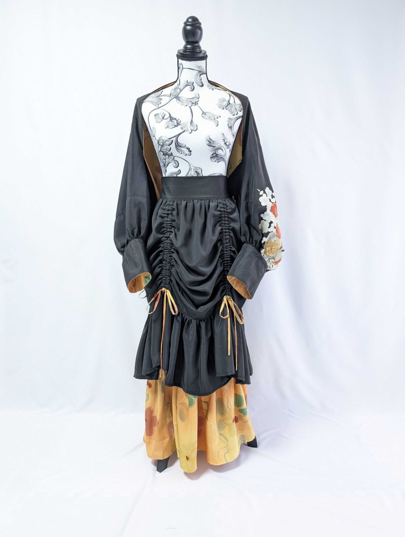 画像40: 【黒留袖-梅重-×小紋-山吹-】マーガレット＆シャンデリアフリルスカート (40)