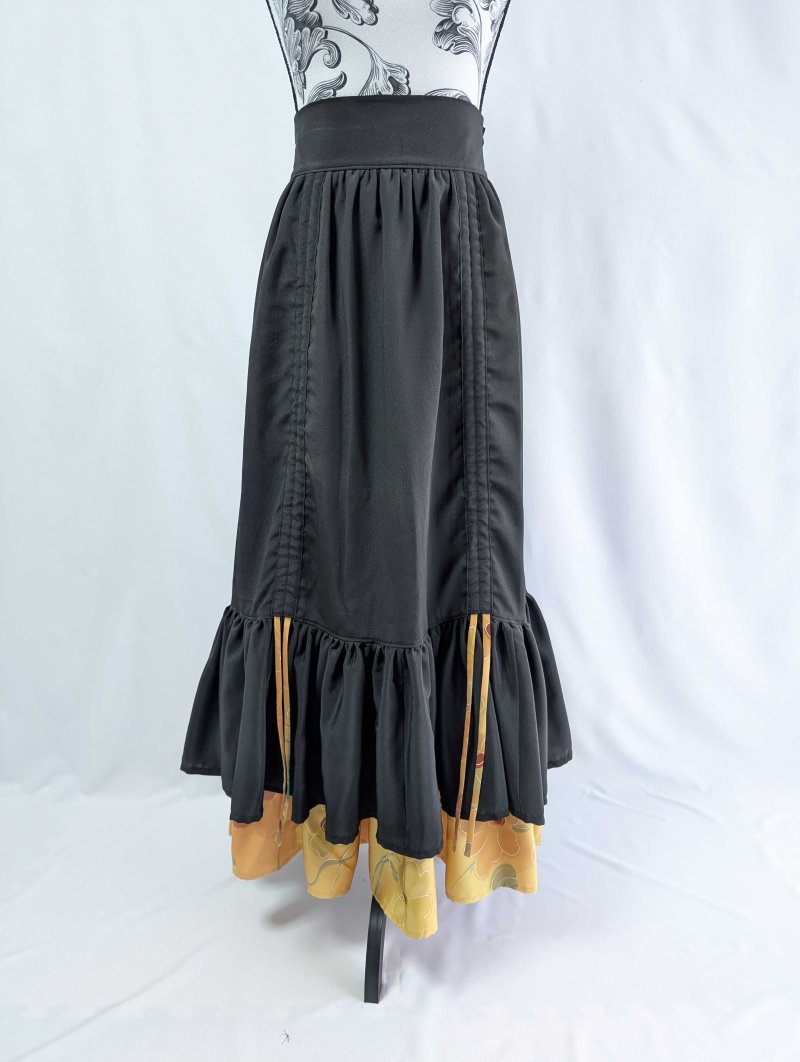 画像20: 【黒留袖-梅重-×小紋-山吹-】マーガレット＆シャンデリアフリルスカート (20)