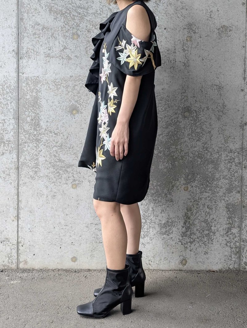 画像2: 【楓×絢爛刺繍】黒留袖アシンメトリーギャザーワンピース (2)