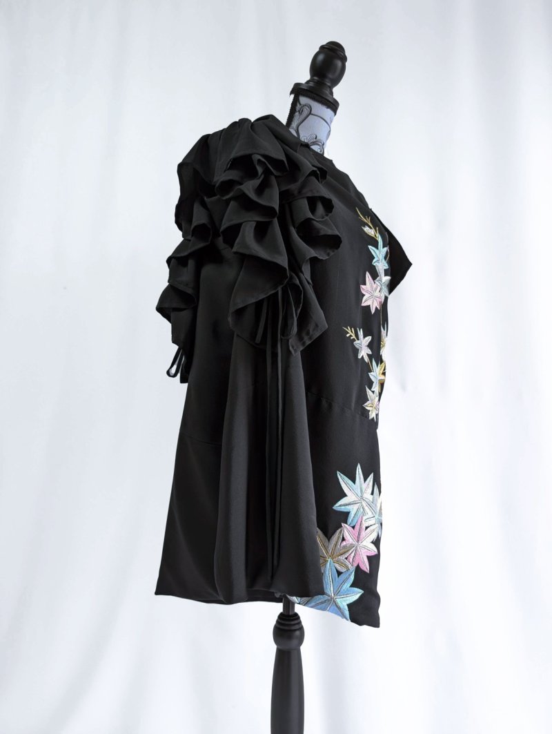 画像34: 【楓×絢爛刺繍】黒留袖アシンメトリーギャザーワンピース (34)
