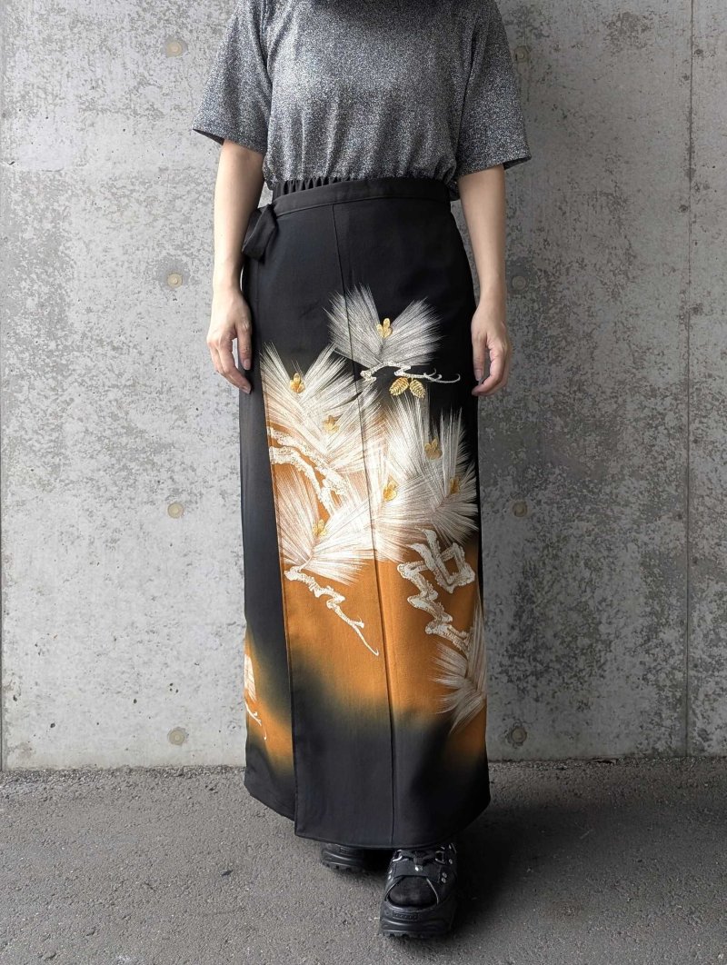 画像4: 【墨黒×松葉白金】黒留袖ワイドラップパンツ (4)