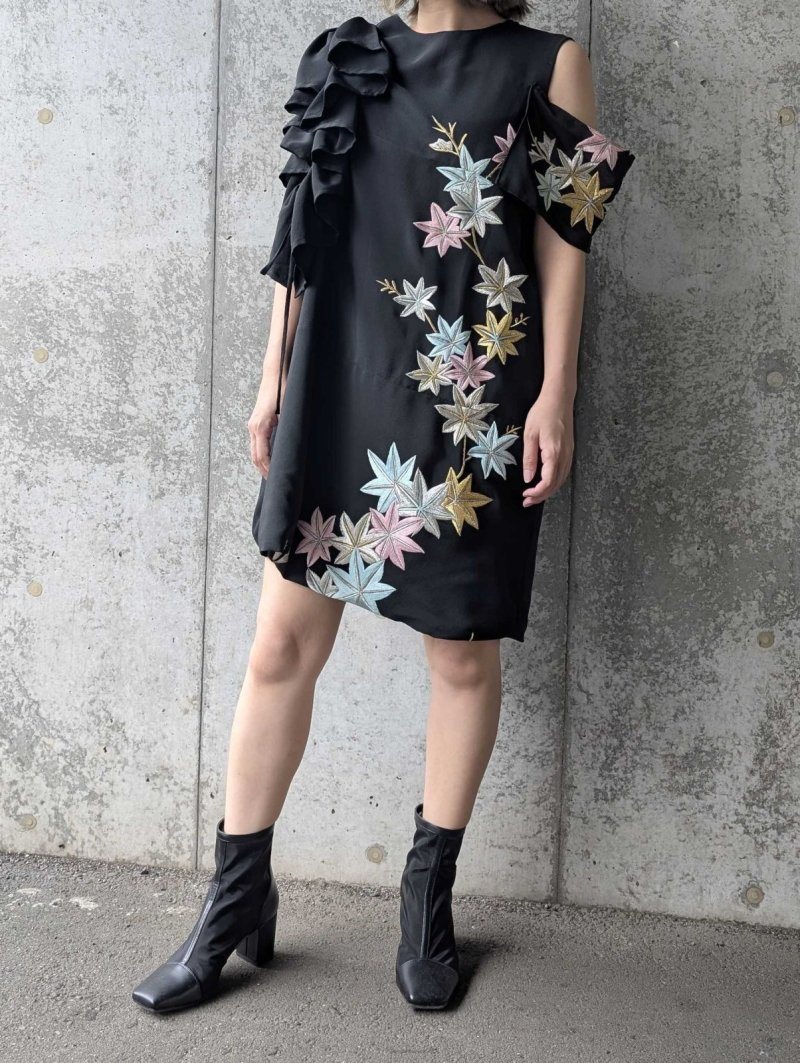画像3: 【楓×絢爛刺繍】黒留袖アシンメトリーギャザーワンピース (3)