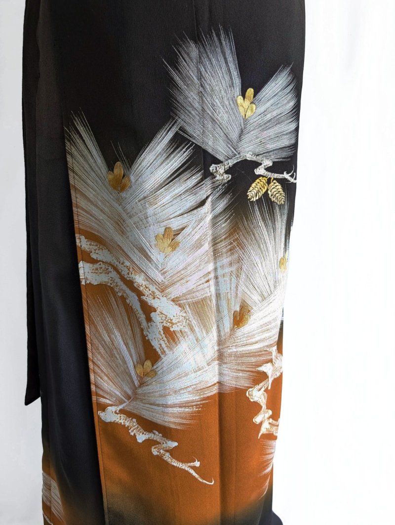 画像27: 【墨黒×松葉白金】黒留袖ワイドラップパンツ (27)