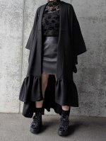 画像1: 【尻合せ三つ洲浜紋】黒紋付フリルガウン (1)