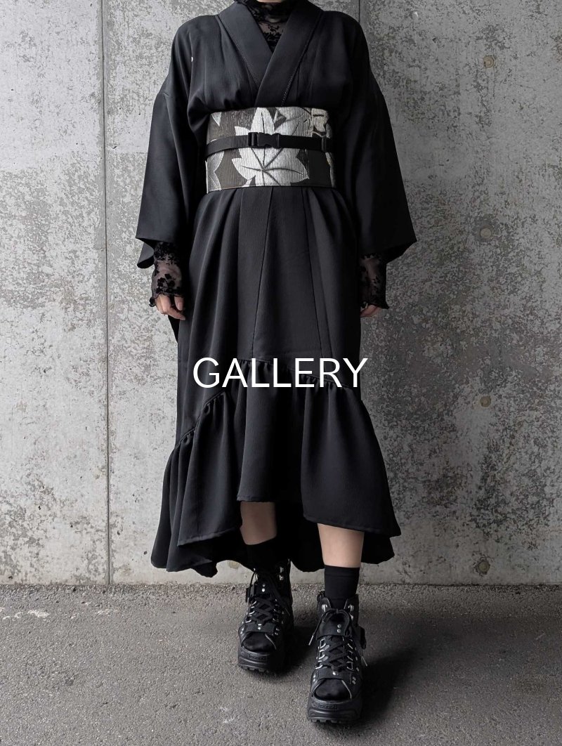 画像6: 【尻合せ三つ洲浜紋】黒紋付フリルガウン (6)