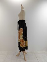 画像28: 【牡丹×丸に剣片食紋】黒留袖オーバースカートセットアップ - Directed Waist - (28)