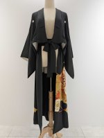 画像13: 【牡丹×丸に剣片食紋】黒留袖オーバースカートセットアップ - Directed Waist - (13)
