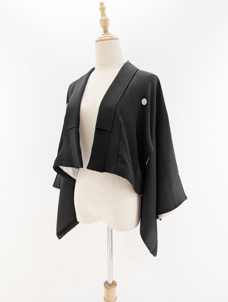 画像45: 【牡丹×丸に剣片食紋】黒留袖オーバースカートセットアップ - Directed Waist - (45)