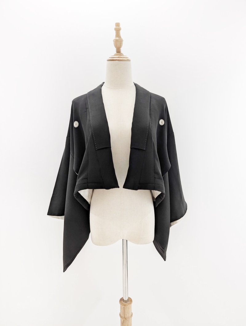 画像44: 【牡丹×丸に剣片食紋】黒留袖オーバースカートセットアップ - Directed Waist - (44)