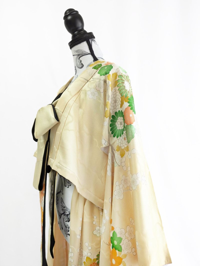 画像24: 【淡黄地紋×金駒菊×四季草花】振袖オーバースカート&リボンジャケット (24)
