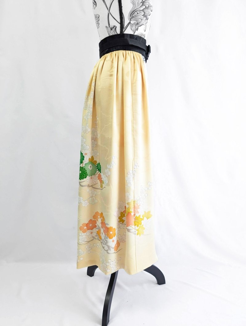 画像17: 【淡黄地紋×金駒菊×四季草花】振袖オーバースカート&リボンジャケット (17)
