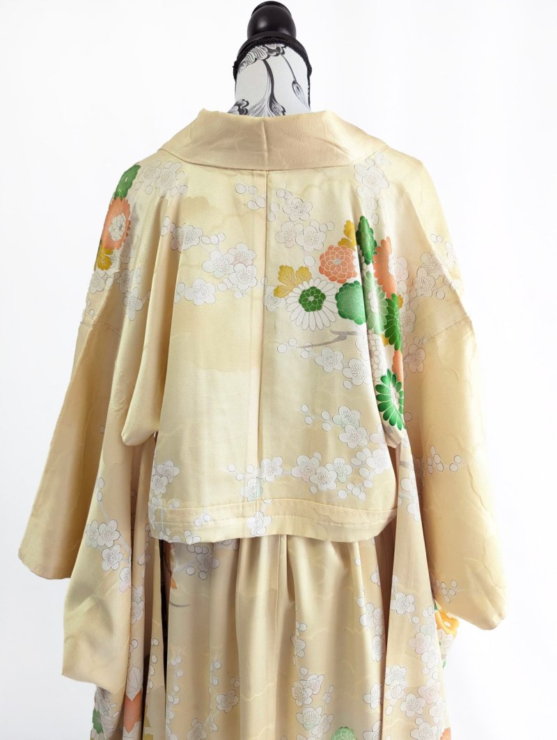 画像28: 【淡黄地紋×金駒菊×四季草花】振袖オーバースカート&リボンジャケット (28)