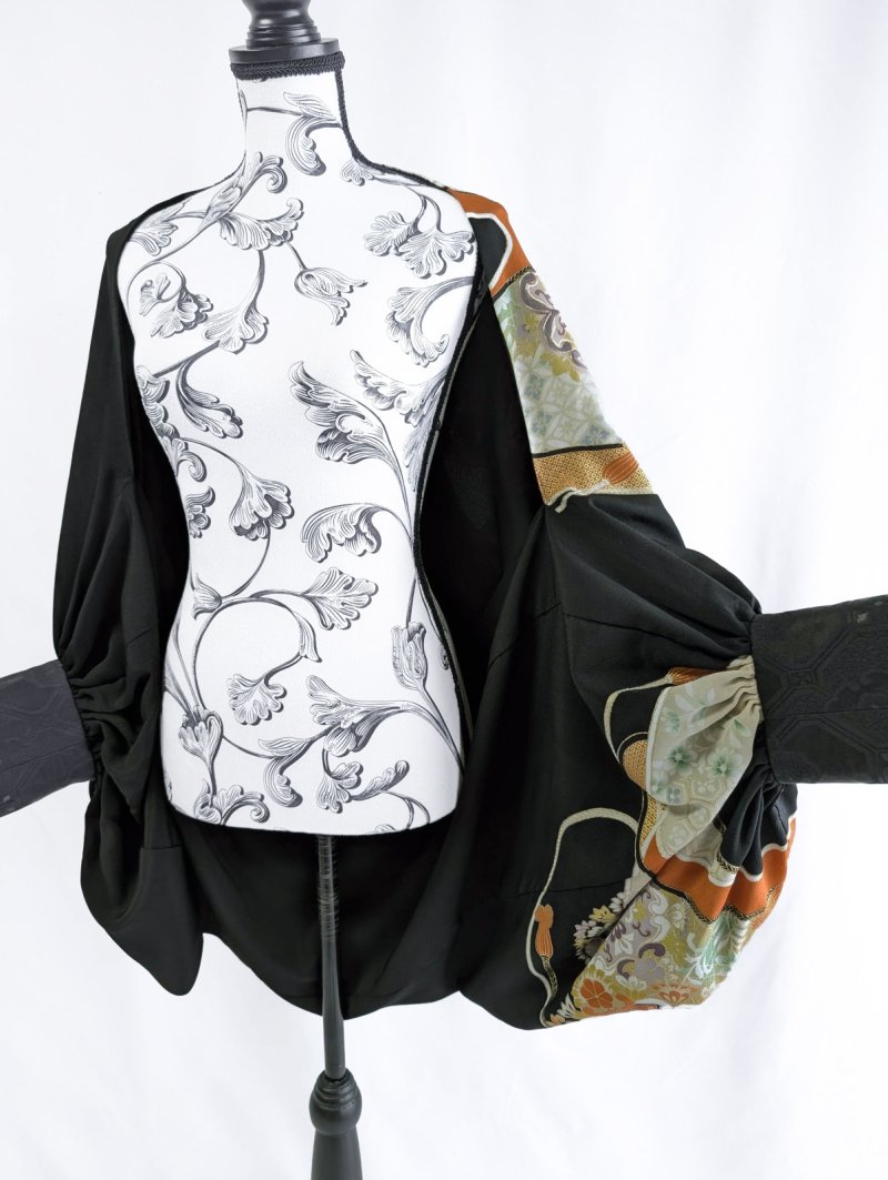 画像17: 【金駒華紋】黒留袖ビッグシルエットマーガレット (17)