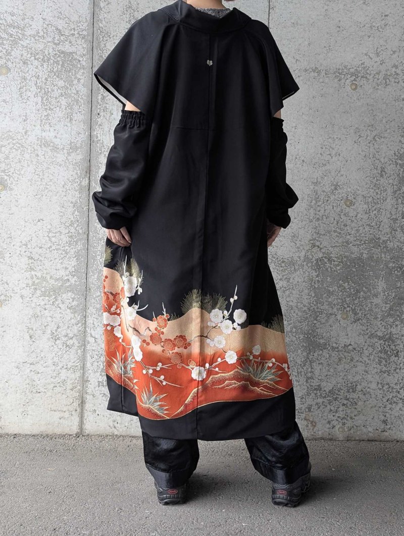 画像4: 【梅×刺繍立ち鶴】黒留袖ガウン＆アームカバー (4)