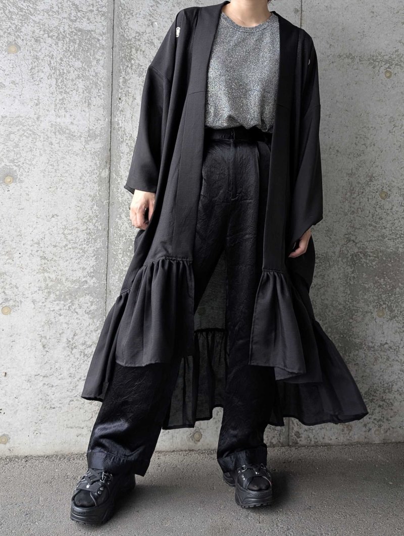 画像7: 【丸に立ち沢瀉紋】黒紋付シースルーフリルガウン (7)