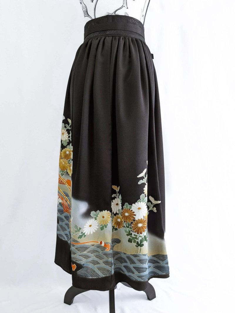 画像17: 【金駒×菊×御所車文様】黒留袖オーバースカート (17)