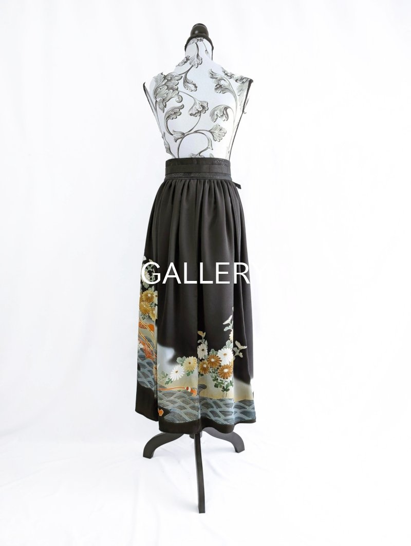 画像12: 【金駒×菊×御所車文様】黒留袖オーバースカート (12)