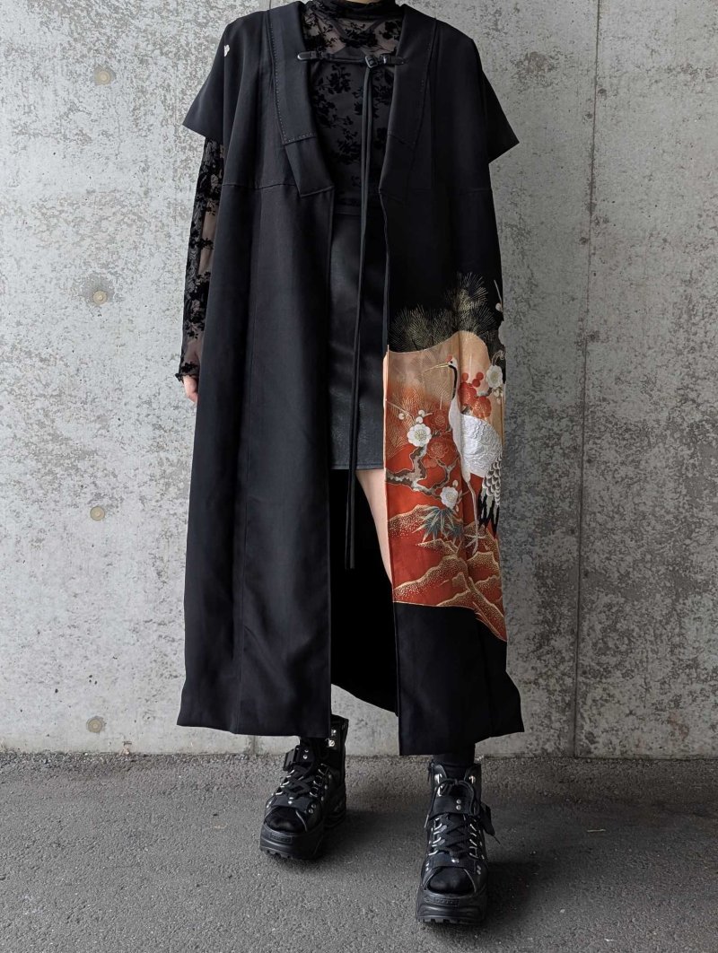 画像6: 【梅×刺繍立ち鶴】黒留袖ガウン＆アームカバー (6)