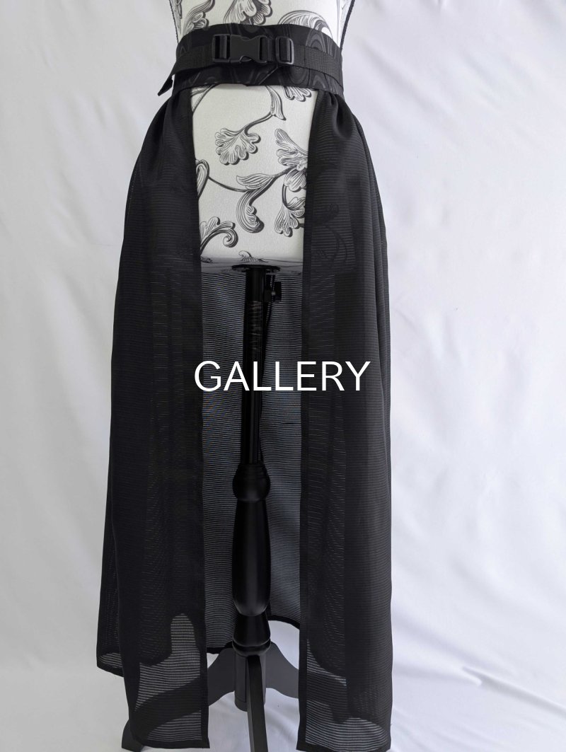 画像15: 【三つ柏】黒紋付シースルーオーバースカートセットアップ (15)