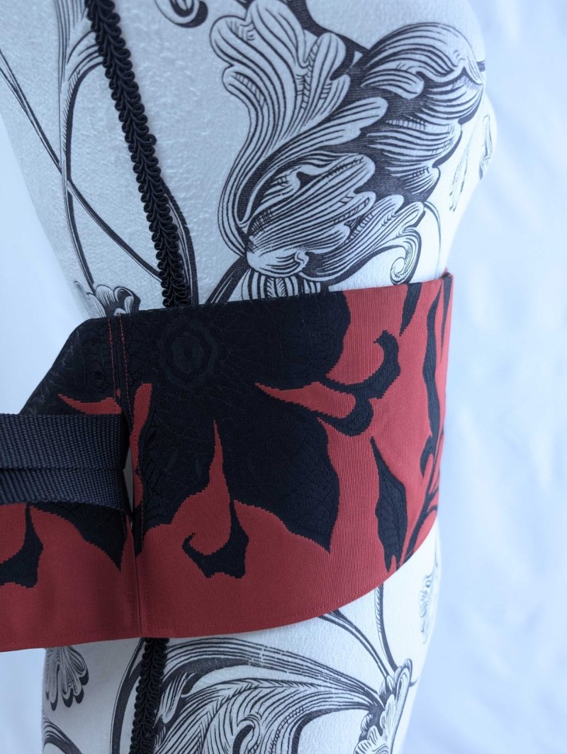 画像10: 帯ベルト【赤黒×ゴシック調×草花】 (10)