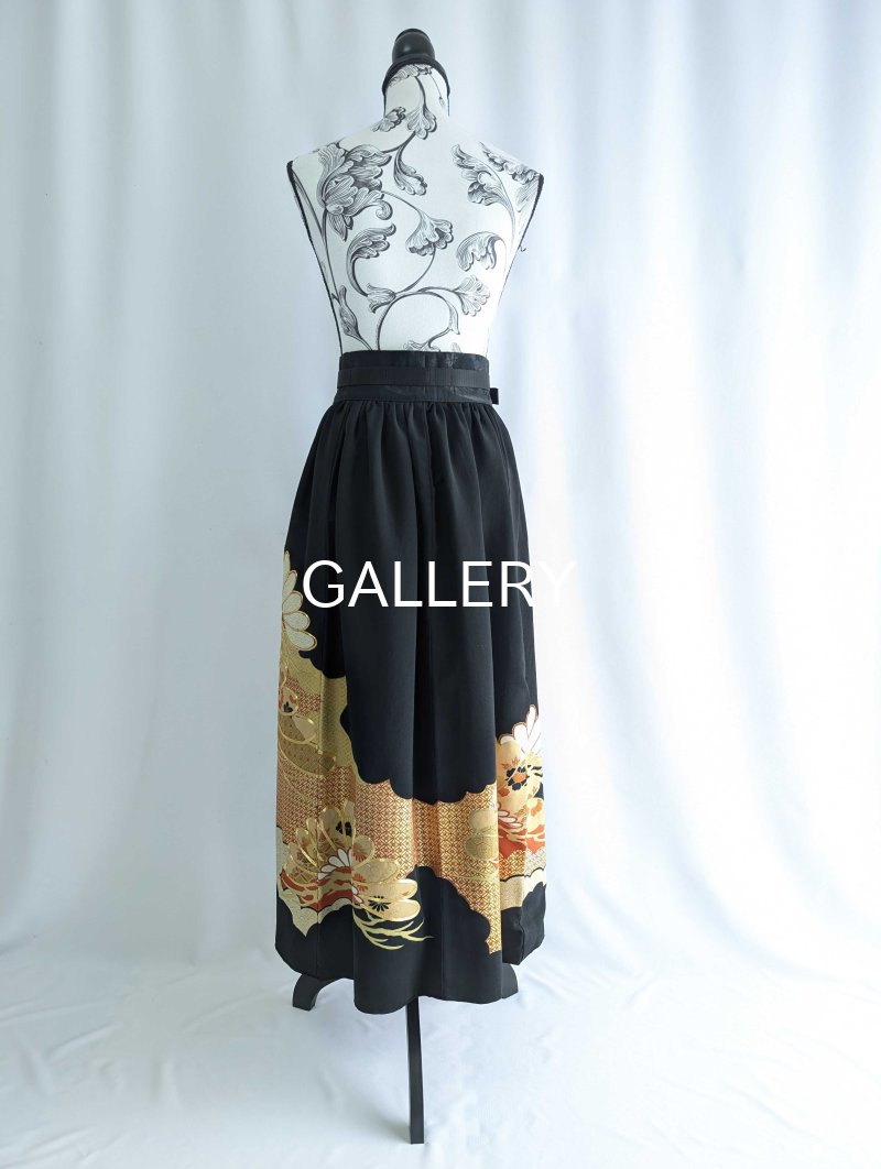 画像12: 【雲取り×金駒笠松に四季草花】黒留袖オーバースカート (12)