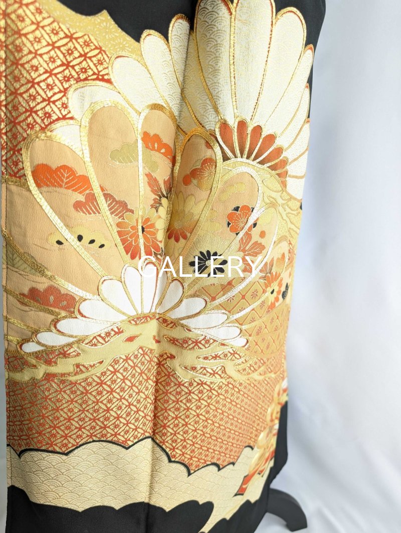 画像17: 【雲取り×金駒笠松に四季草花】黒留袖オーバースカート (17)