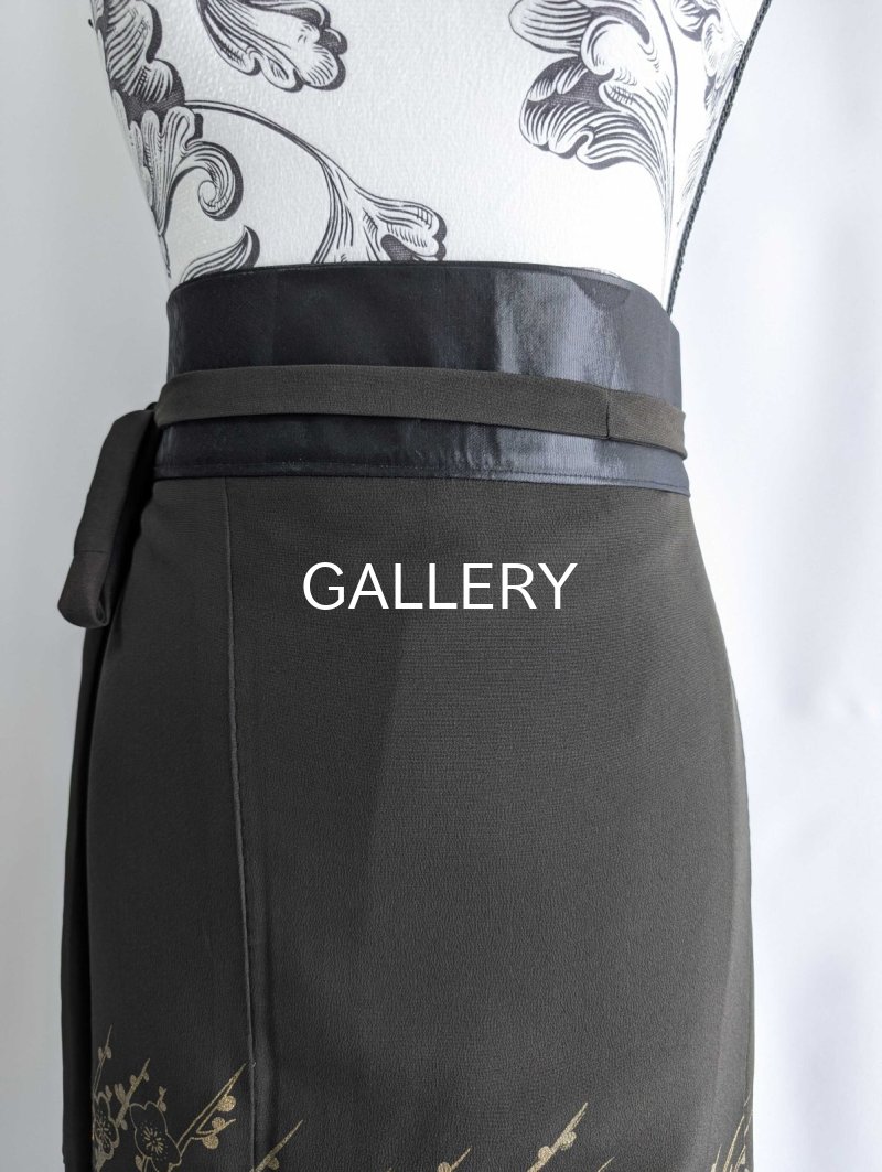 画像23: 【金駒×梅竹文様×黒橡色】黒留袖ラップスカートセットアップ (23)