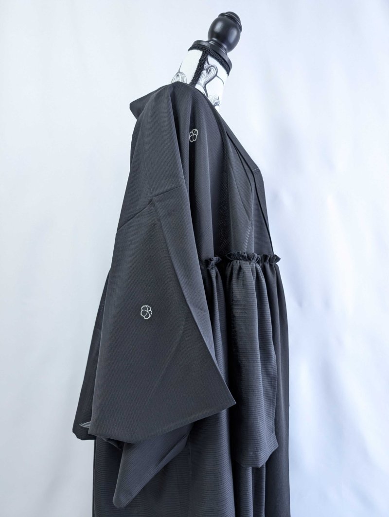 画像20: 【中陰蔦紋】黒紋付クラゲガウン (20)