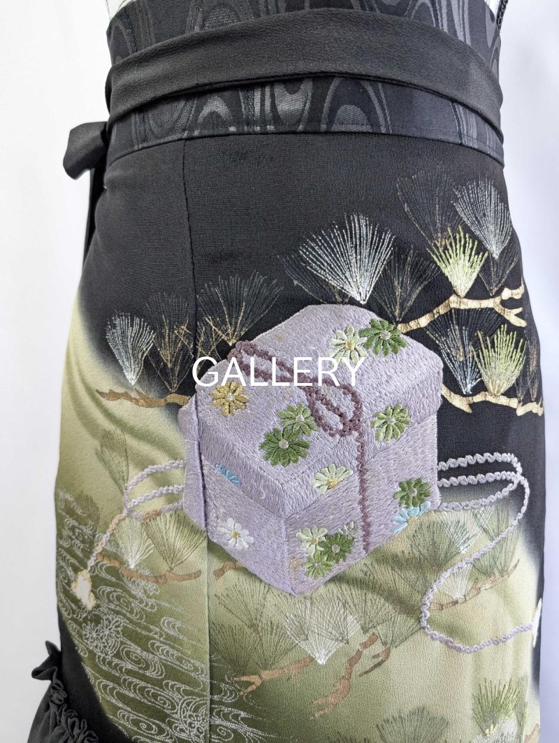 画像8: 【松に文箱文様】黒留袖マーメイドラップスカート (8)