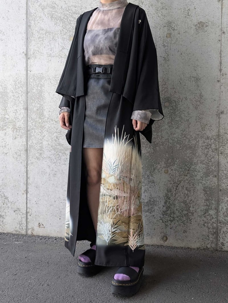 画像1: 【片喰紋×流水に竹や葦】落款付き黒留袖オーバースカートセットアップ (1)