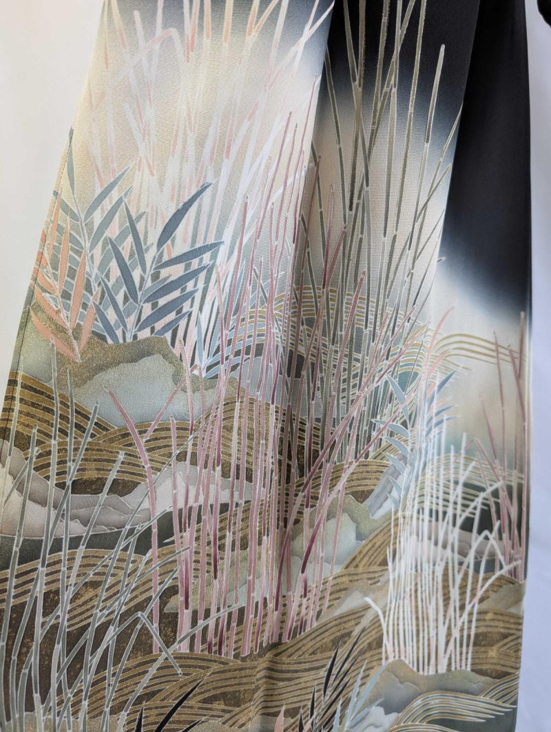 画像17: 【片喰紋×流水に竹や葦】落款付き黒留袖オーバースカートセットアップ (17)