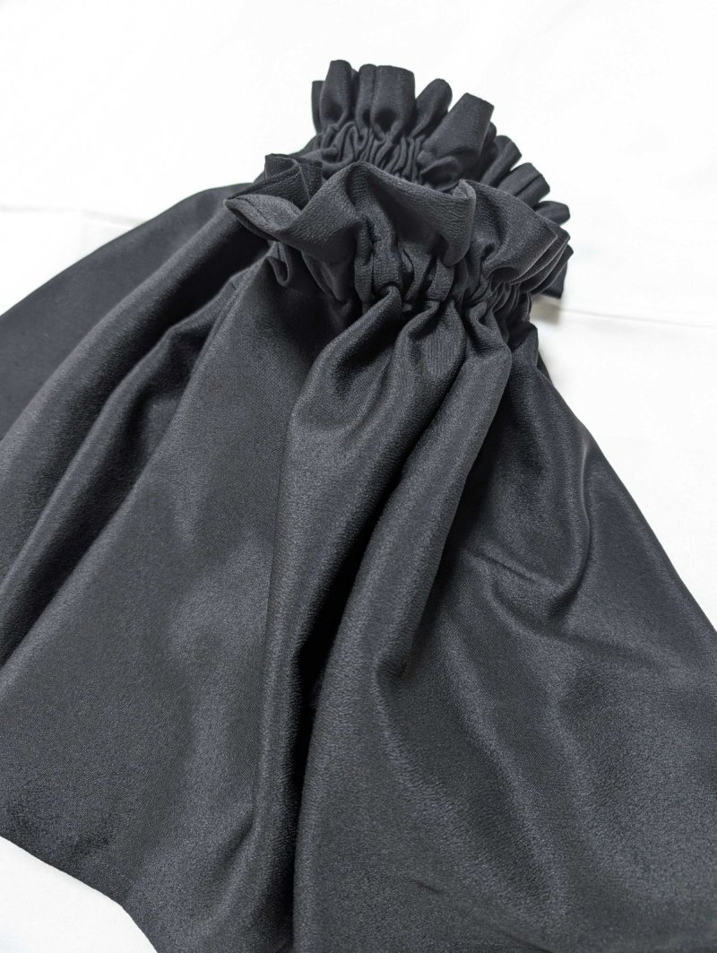 画像12: 【抱き茗荷紋×菊重ね】黒留袖ワンピース＆フリルスリーブ (12)