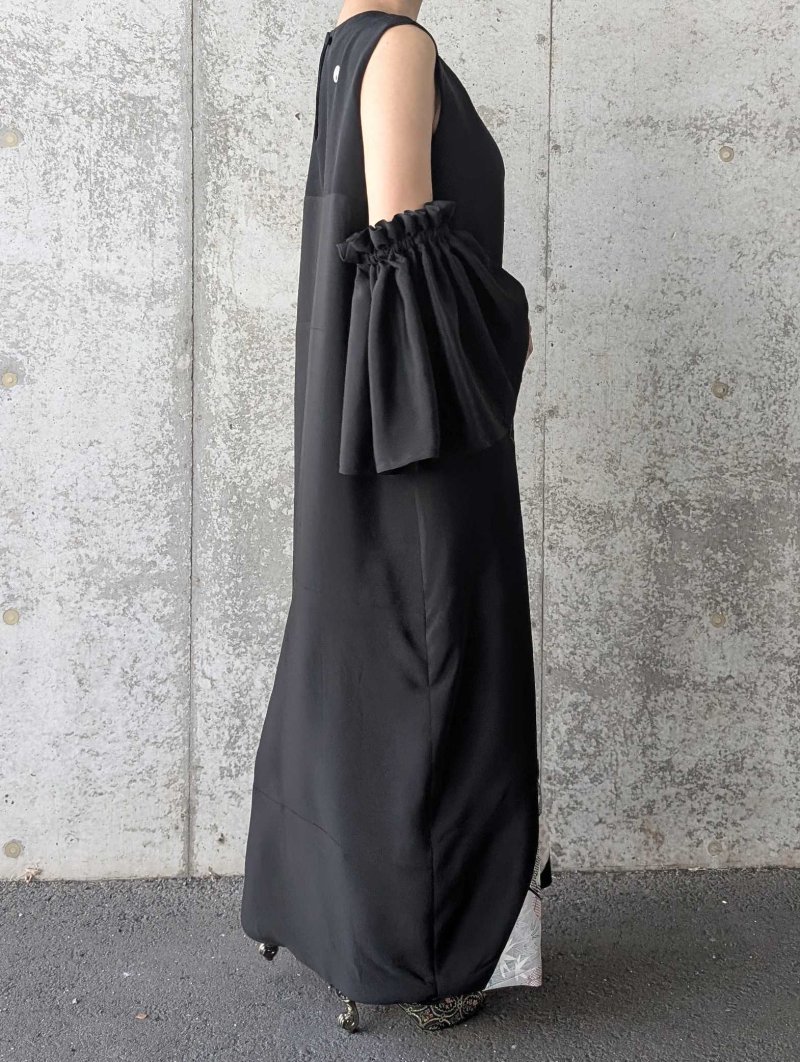 画像5: 【抱き茗荷紋×菊重ね】黒留袖ワンピース＆フリルスリーブ (5)