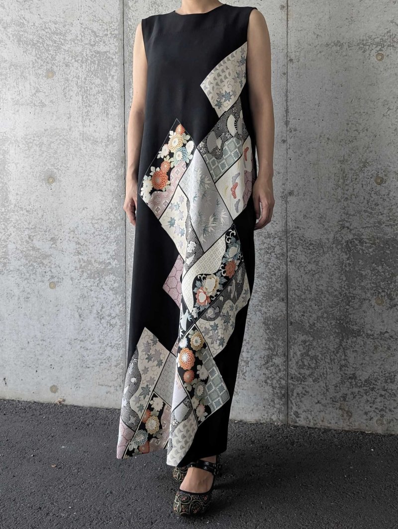 画像11: 【抱き茗荷紋×菊重ね】黒留袖ワンピース＆フリルスリーブ (11)