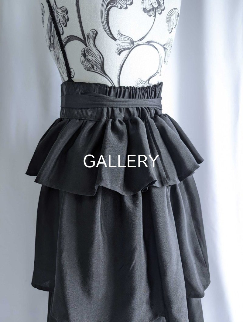 画像19: 【違い鷹の羽紋】黒紋付フリルティアードラップスカートセットアップ (19)