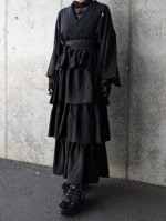 画像2: 【違い鷹の羽紋】黒紋付フリルティアードラップスカートセットアップ (2)