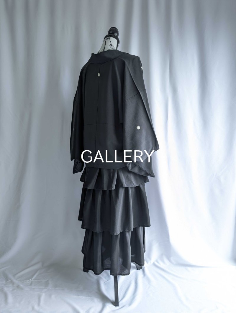 画像28: 【違い鷹の羽紋】黒紋付フリルティアードラップスカートセットアップ (28)