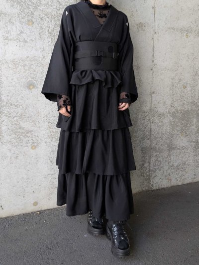 画像1: 【違い鷹の羽紋】黒紋付フリルティアードラップスカートセットアップ