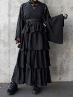 画像1: 【違い鷹の羽紋】黒紋付フリルティアードラップスカートセットアップ (1)