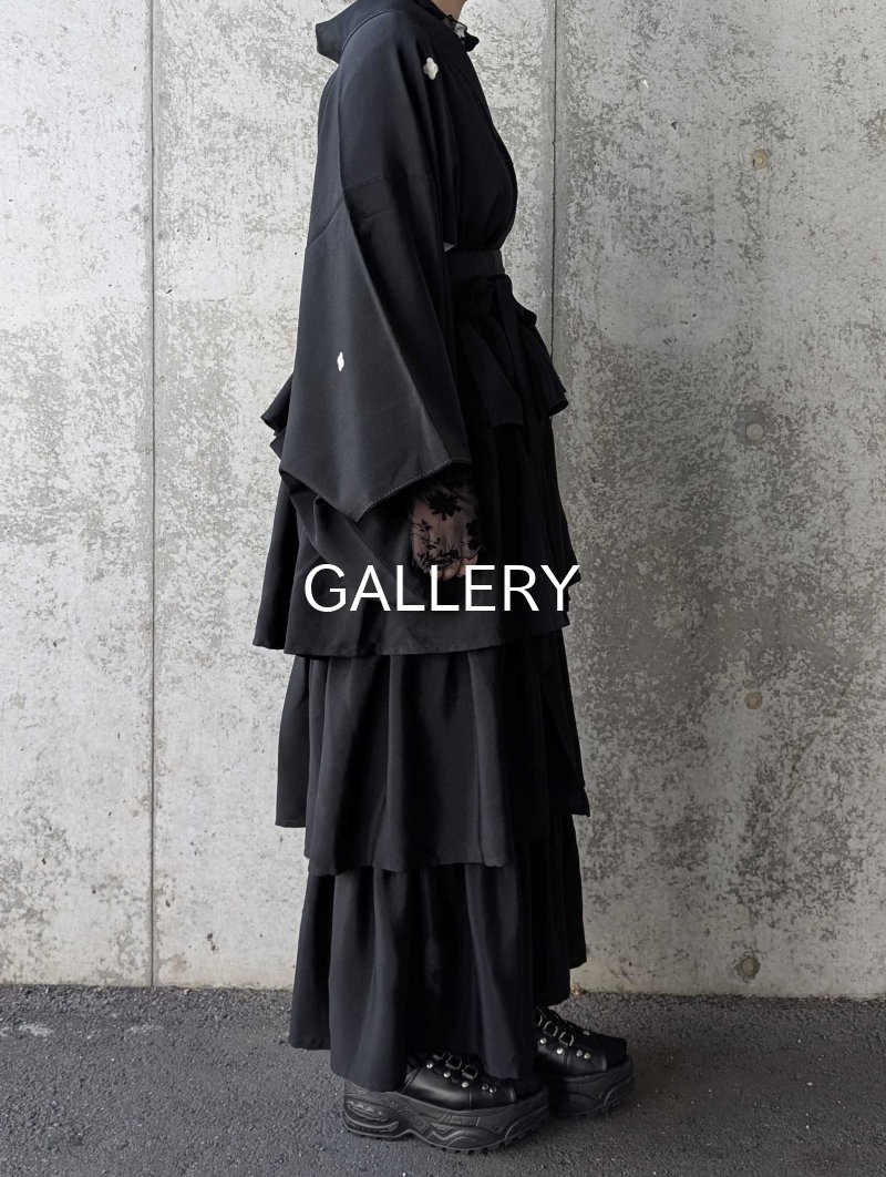 画像6: 【違い鷹の羽紋】黒紋付フリルティアードラップスカートセットアップ (6)