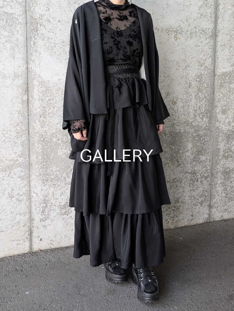 画像9: 【違い鷹の羽紋】黒紋付フリルティアードラップスカートセットアップ (9)