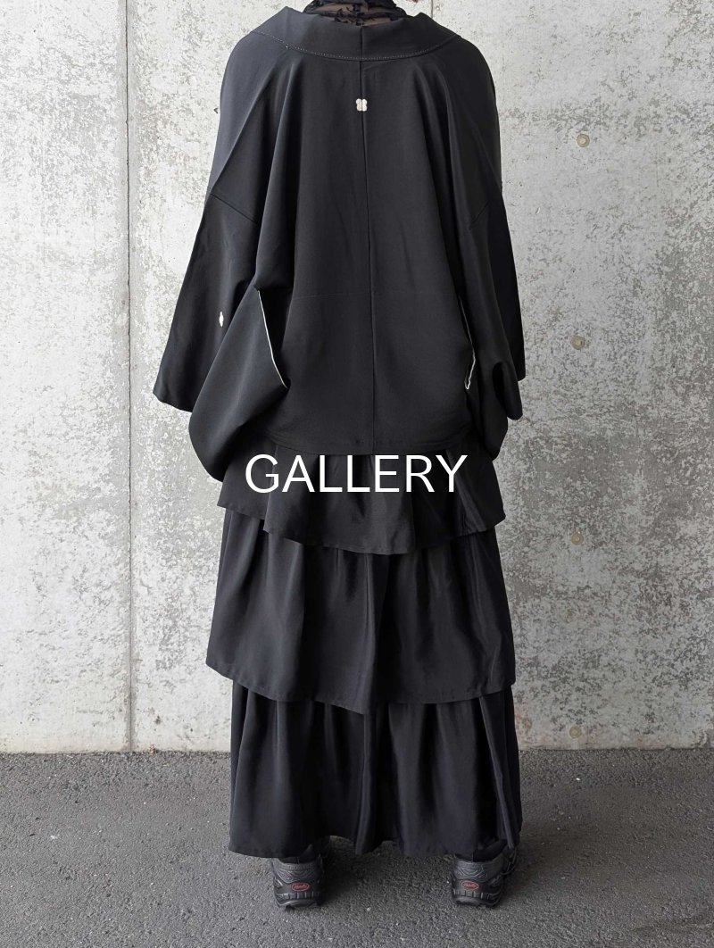 画像11: 【違い鷹の羽紋】黒紋付フリルティアードラップスカートセットアップ (11)